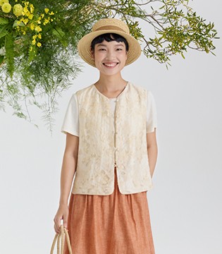 一抹自然，藏于衣间