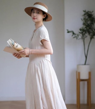 那禾NAHE,连衣裙,女装,简约穿搭,时尚服饰
