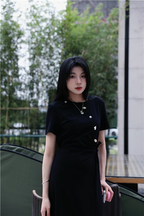 DD女装 现代女性的都市衣橱 简约大方