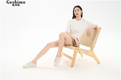 2025女装加盟 歌诗陌简约轻奢风的品牌定位