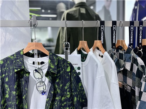 DD服饰 知名潮流品牌 自有工厂