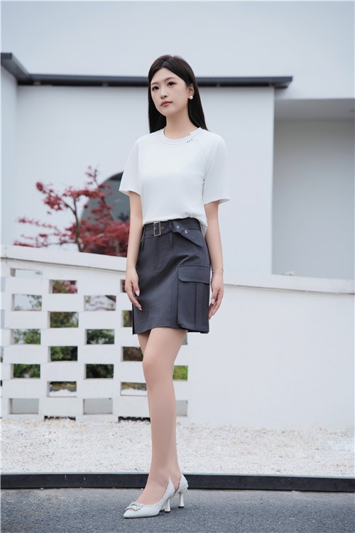 汀丁可女装 简约而清新温柔 尽显都市美好