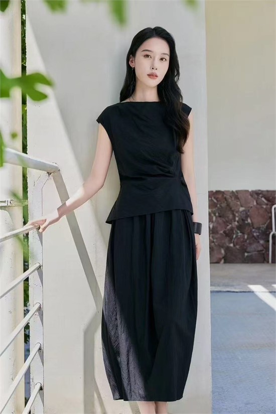 碧上女装 梦幻盛夏 连衣裙的浪漫专场