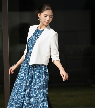 惠兰朵,自然写意,优雅知性,经典格纹,知性魅力,女装品牌,招商加盟
