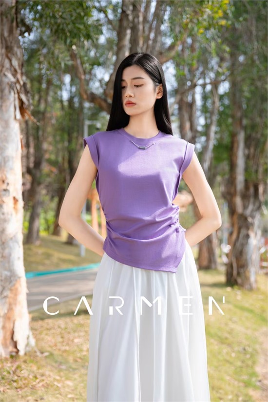 卡蔓夏季新品 致敬智慧而优雅的独立女性