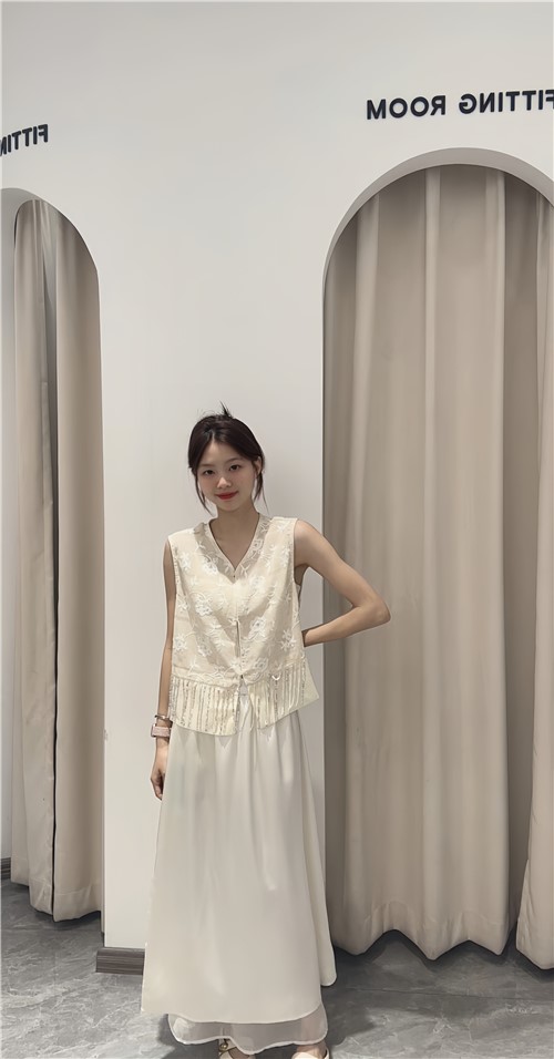 所季女装 打破风格桎梏 解锁日常时尚新范式