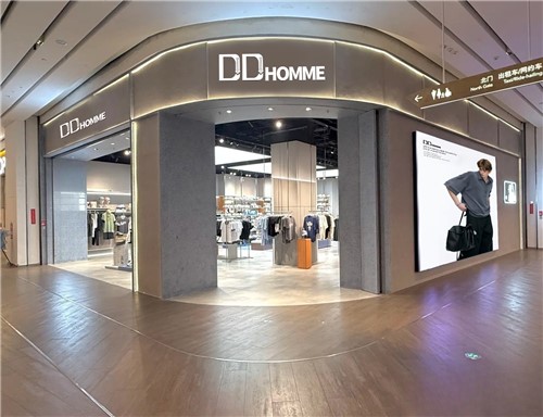 紧握年轻脉搏 DD潮流服饰开启加盟新风口