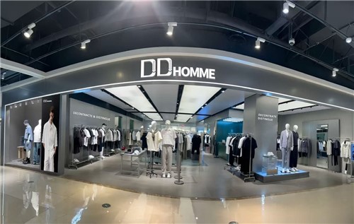 紧握年轻脉搏 DD潮流服饰开启加盟新风口