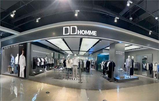 DD潮流服饰 多品类覆盖 自有工厂保障货源