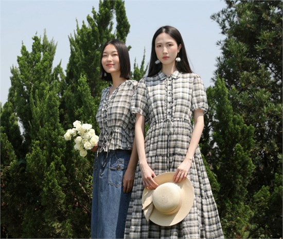 2025年 加盟荣子原创女装有哪些标准？