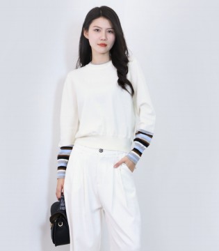 罗曼可,秋季新品,简约穿搭,基础款服饰,卫衣