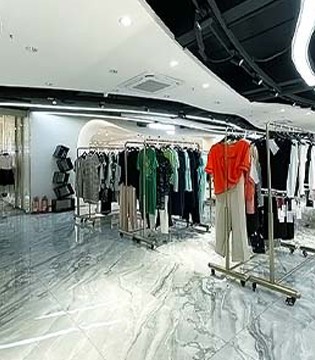 右立方,广州巨荟服饰,女装品牌,服装行业,女装市场