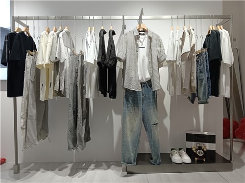 DD潮流服饰自有工厂 支持加盟合作