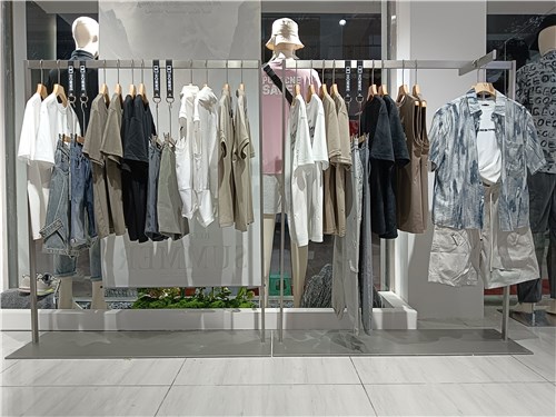 DD潮流服饰自有工厂 支持加盟合作