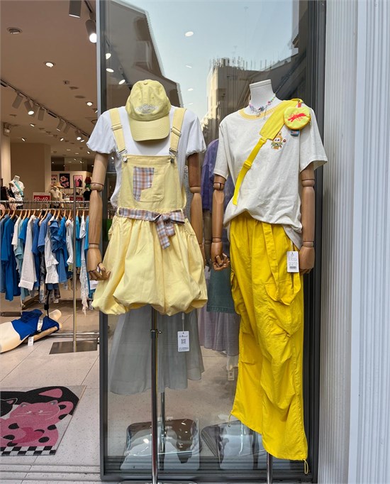 RUKA入卡 快时尚女装品牌 风格丰富多元