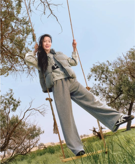 拉谷谷女装时尚上新 清新而文艺自由 活力向上