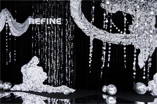 REFINE立范2025秋“暗夜繁星”大秀闪耀广东时装周