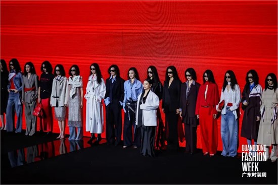 叛逆的优雅：QINGMU 2026春季「雅痞女郎派对」登陆广东时装周