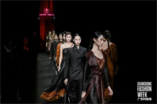 聚链成势，流量变“留量”！第36届广东时装周定义湾区时尚