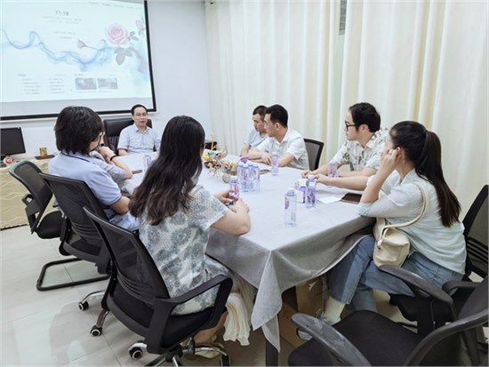 聚焦品牌化与电商协同，望江政企一行与叮当猫共话童装产业新未来