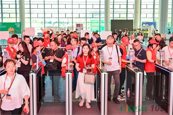 2025CWE职业装展圆满收官：渝味十足，成果满载