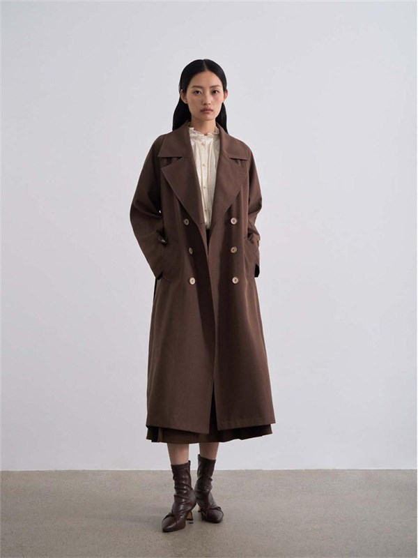 青稚女装：杭州铭沙服饰的年轻宣言，以秋日新品唤醒都市少女的时尚觉醒