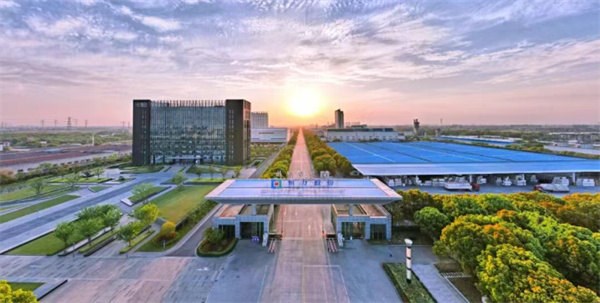 恒力集团：从实业萌芽到全球巨擘的传奇征程