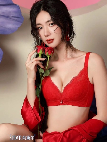 尚黛尔内衣|千金难买心头好,一抹性感自成风华