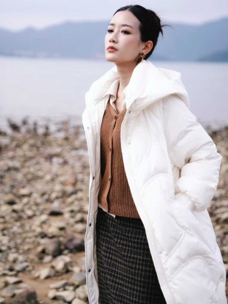 底色Dins2025冬季羽绒服系列 | 以温暖之名,定义冬日通勤美学