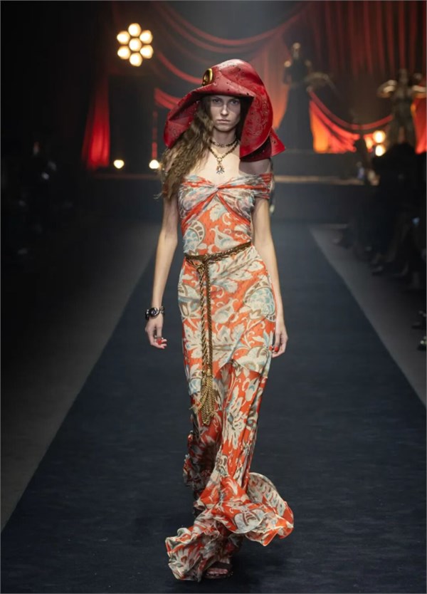 Etro 2026春夏系列:一场音乐与时尚交织的极繁主义狂欢