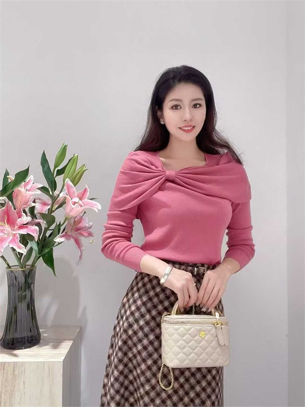 卡蔓CARMEN 2025秋季:以衣载道,致敬现代女性