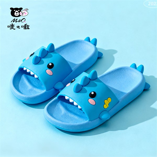 唛之啾M&Q儿童拖鞋:萌趣与守护并存,给孩子脚丫的童年情书!