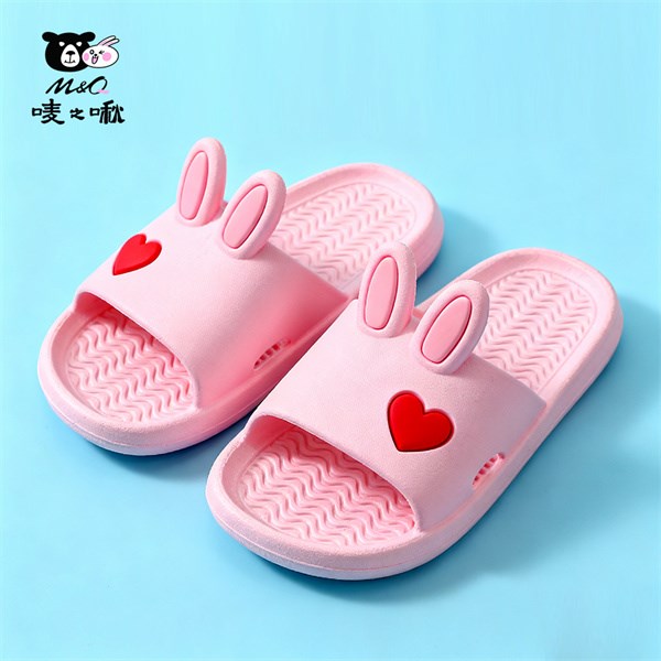 唛之啾M&Q儿童拖鞋:萌趣与守护并存,给孩子脚丫的童年情书!