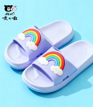 唛之啾M&Q儿童拖鞋:萌趣与守护并存,给孩子脚丫的童年情书!