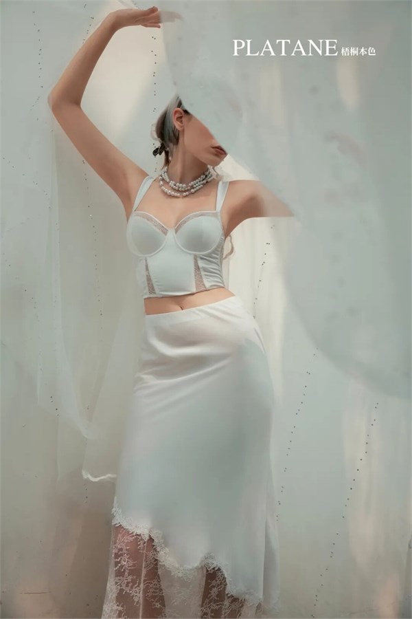 梧桐本色 红钻新品 | 性感禧遇,勾勒法式浪漫