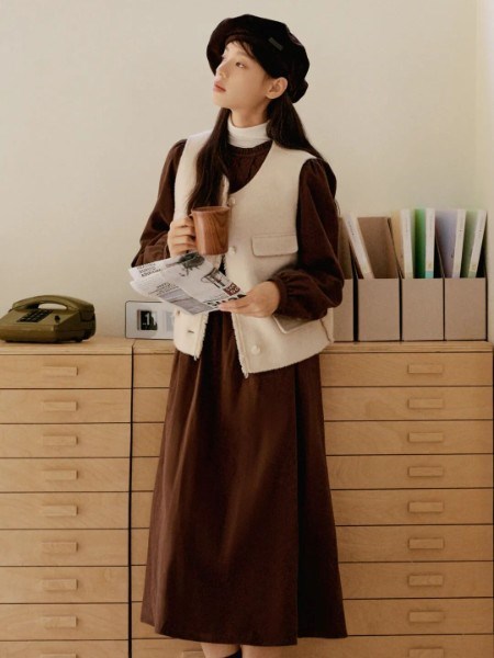 费依FAY FAYEE 2025新品发布|以自由之名,重塑女性衣橱的无限可能