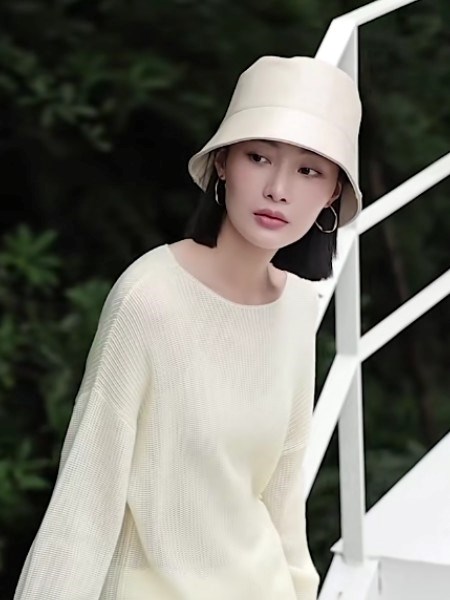 朝花夕拾新品:邂逅高端气质,演绎女装绮梦