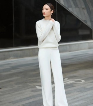 娅丽达秋冬季羊毛衣:以奢适温暖,解锁冬日时尚密码