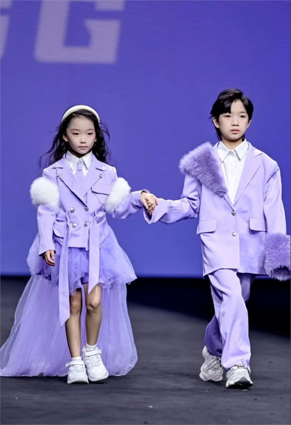 SS26秀场预告丨JYMSG简约慢时光:黑白协奏下的法式童真,以松弛感重塑童年美学