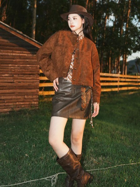 薇薇希VIVIS｜都市游牧者：以衣为舟，驶向旷野与智慧的交界