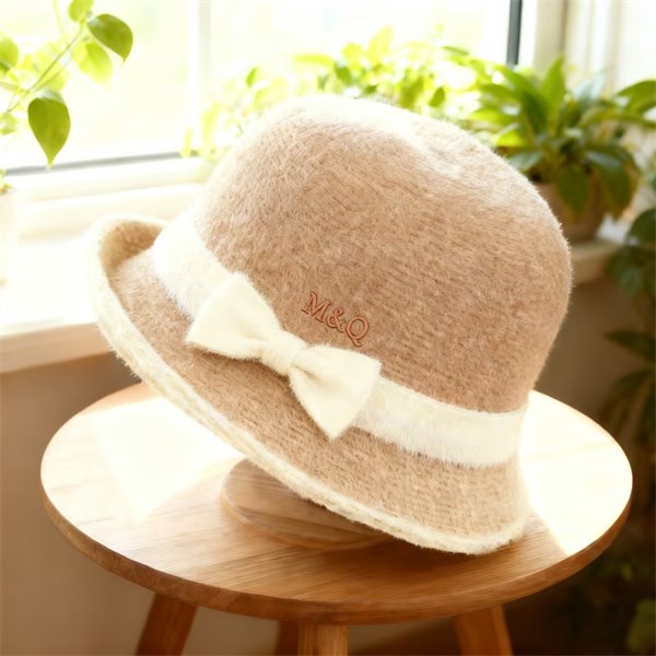 唛之啾M&Q秋冬渔夫帽:解锁优雅与休闲,温暖随行