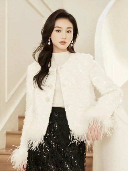 深圳珞娜服饰:法式风尚邂逅东方魅力,铸就女装行业新传奇