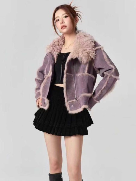 爱依莲2025冬装新品:冬日时尚与温暖