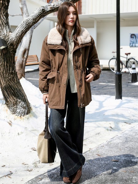 不臃肿的复古美学：OR.Kart冬季外套，让保暖成为风格宣言