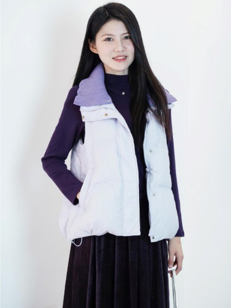 罗曼可女装：以匠心织就冬日诗篇，三款外套解锁高阶穿搭美学