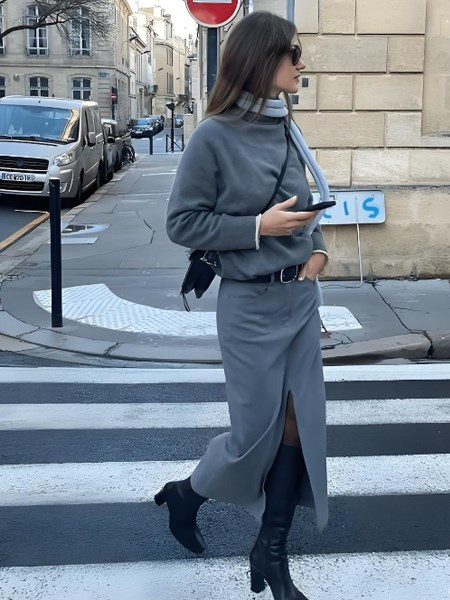 2025秋冬「裙+靴」穿搭指南|普通人逆袭时髦精