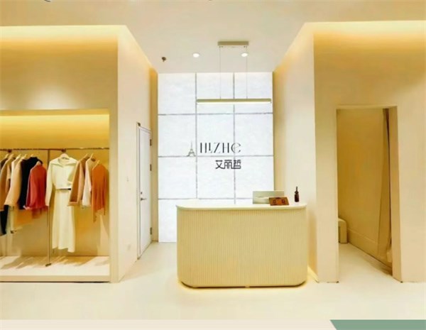 为什么秋冬女装赛道，聪明人都选加盟艾丽哲实体店？