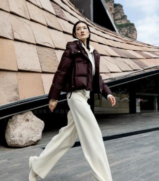 依贝奇2025冬装：以简驭繁，定义商务质感新标杆