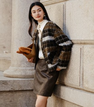 亦谷：左岸浪漫邂逅东方雅韵，一衣藏尽婉约诗行