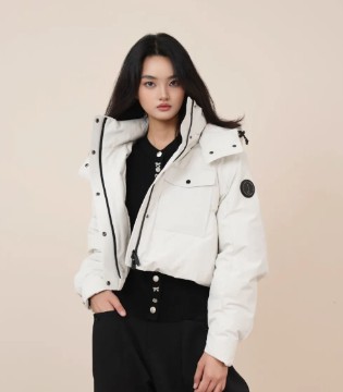 冬日暖尚指南,歌诗陌,Geshimo,羽绒服,温暖优雅共生